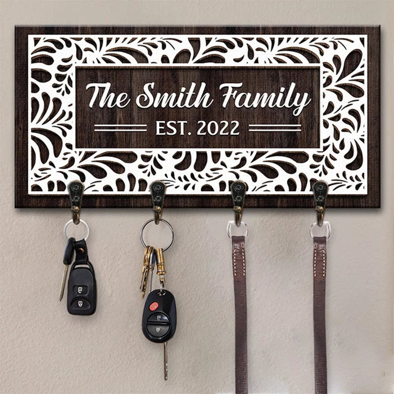 A Warm Welcome to Our Home - Customized Family Home Décor Key Hanger and Key Holder - Gift For Family Members