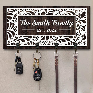 A Warm Welcome to Our Home - Customized Family Home Décor Key Hanger and Key Holder - Gift For Family Members