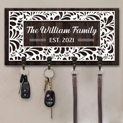 A Warm Welcome to Our Home - Customized Family Home Décor Key Hanger and Key Holder - Gift For Family Members