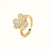 Frivole Yellow Pavé Flower Ring